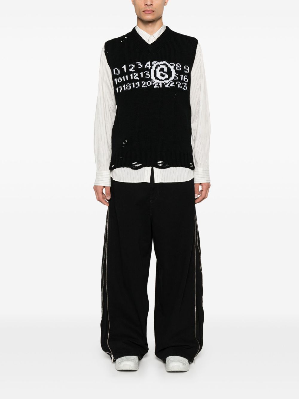 MM6 MAISON MARGIELA NUMBERS EMBROIDERED VNECK SWEATER
