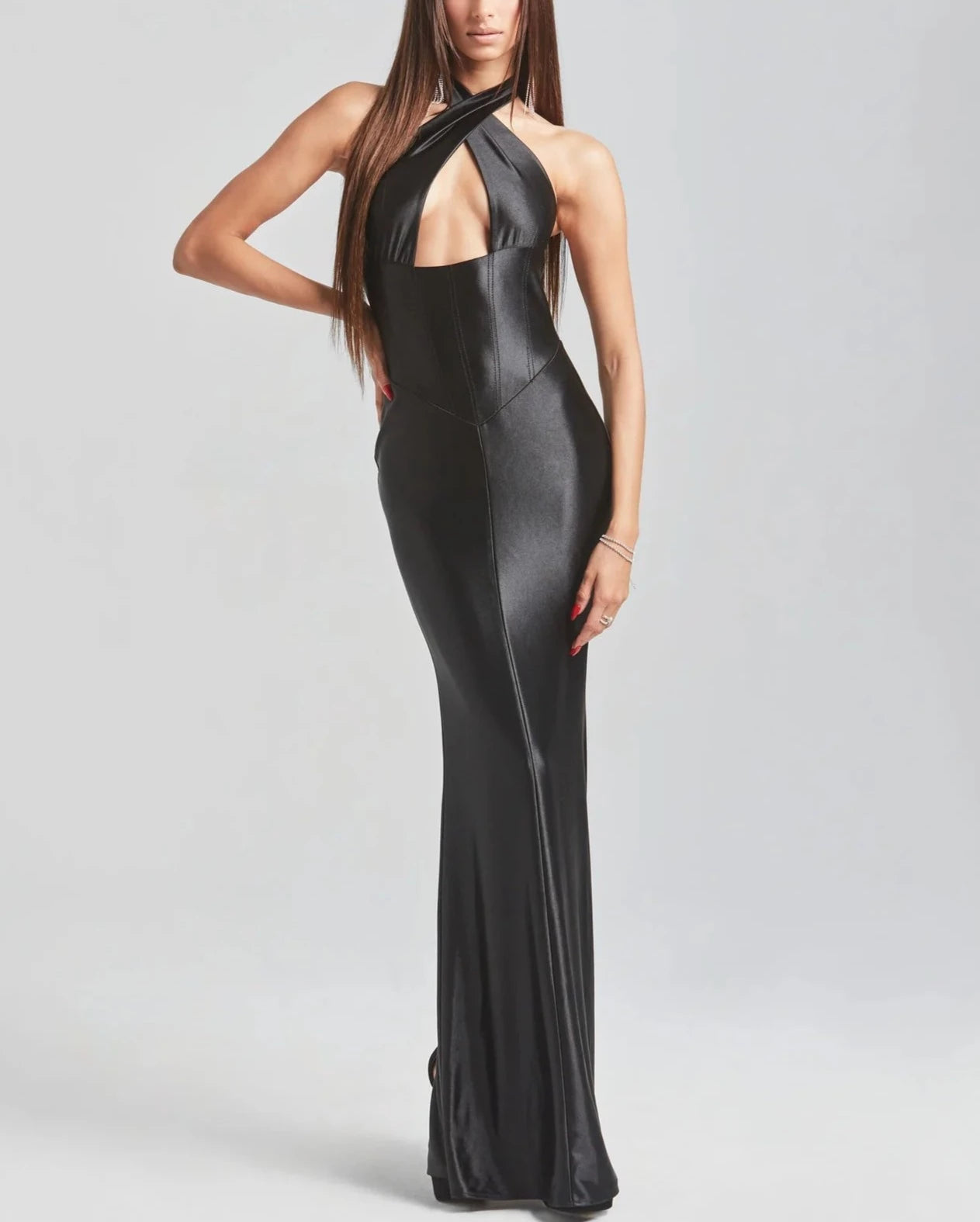 RETROFETE DOSS GOWN | TheLuxeLend RETROFETE DOSS GOWN | TheLuxeLend